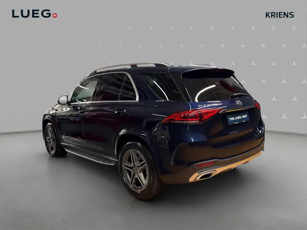 Mercedes-Benz GLE 300 d 4M - AMG / DISTRONIC / 360 Grad Kamera / Panorama-Dach