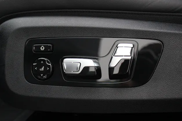 BMW XM xDrive LABEL Individual *INTERLAGOS BLAU*