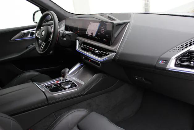 BMW XM xDrive LABEL Individual *INTERLAGOS BLAU*