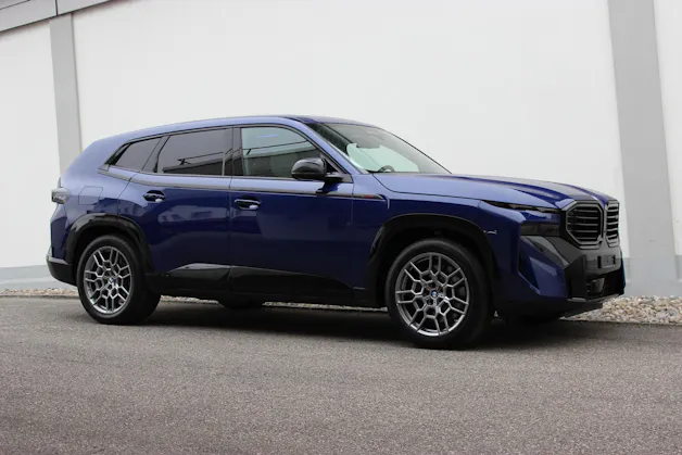 BMW XM xDrive LABEL Individual *INTERLAGOS BLAU*