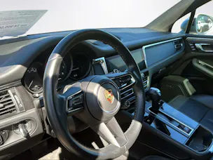 PORSCHE Macan GTS PDK