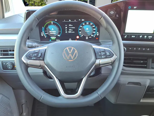 VW Caravelle 2.5TSI eHYBRID 16,5 kWh Life Aut.8
