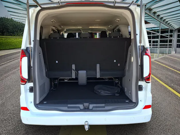 VW Caravelle 2.5TSI eHYBRID 16,5 kWh Life Aut.8