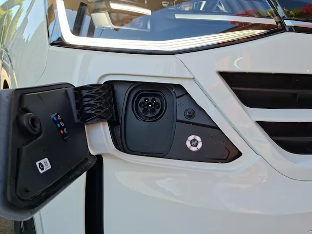 VW Caravelle 2.5TSI eHYBRID 16,5 kWh Life Aut.8