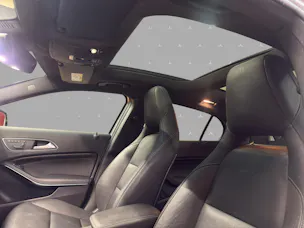 Mercedes-Benz GLA 220 CDI 4M - Urban / Rückfahrkamera / Panorama-Dach / Memory-Paket