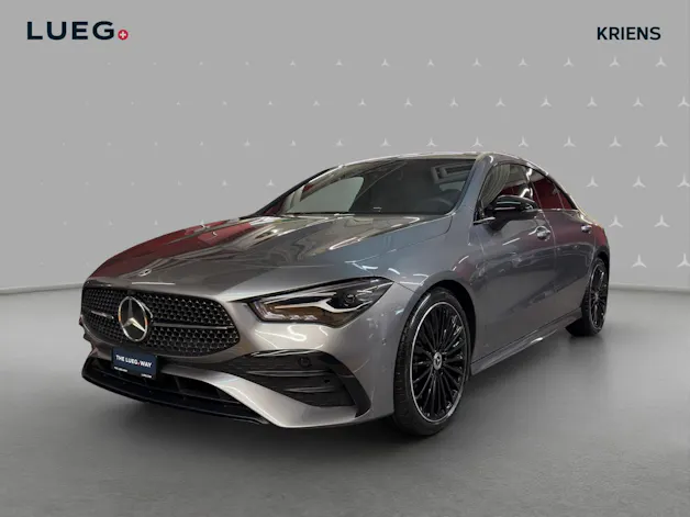 Mercedes-Benz CLA 250 4M - AMG / Panorama-Dach / Rückfahrkamera / Ambiente-Licht