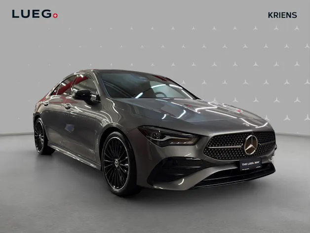 Mercedes-Benz CLA 250 4M - AMG / Panorama-Dach / Rückfahrkamera / Ambiente-Licht