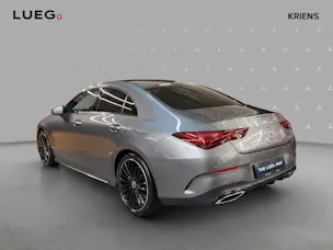 Mercedes-Benz CLA 250 4M - AMG / Panorama-Dach / Rückfahrkamera / Ambiente-Licht