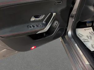 Mercedes-Benz CLA 250 4M - AMG / Panorama-Dach / Rückfahrkamera / Ambiente-Licht