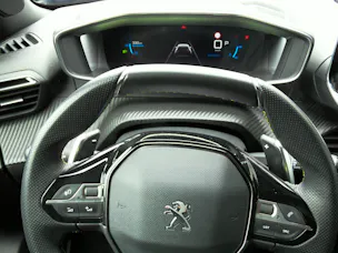 Peugeot 2008 1.2 PureTech GT EAT8