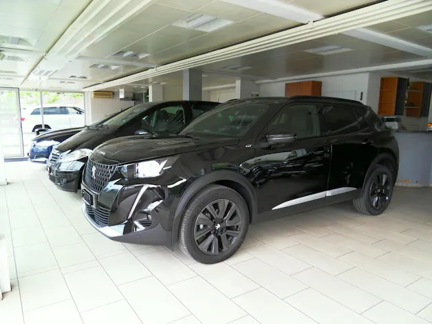 Peugeot 2008 1.2 PureTech GT EAT8