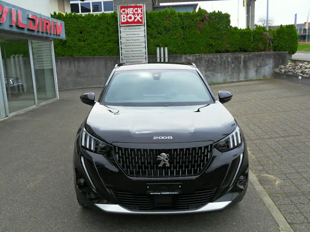 Peugeot 2008 1.2 PureTech GT EAT8
