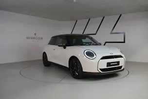 Mini Cooper SE Paul Smith Edition