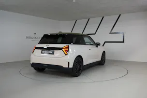 Mini Cooper SE Paul Smith Edition