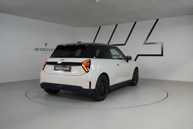 Mini Cooper SE Paul Smith Edition