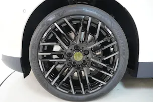 Mini Cooper SE Paul Smith Edition