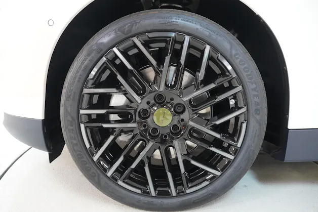 Mini Cooper SE Paul Smith Edition