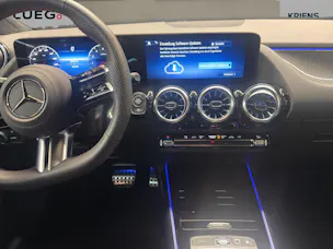 Mercedes-Benz B 200 - AMG / Rückfahrkamera / AHK / Sitzkomfort-Paket