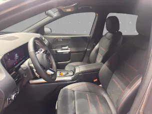 Mercedes-Benz B 200 - AMG / Rückfahrkamera / AHK / Sitzkomfort-Paket