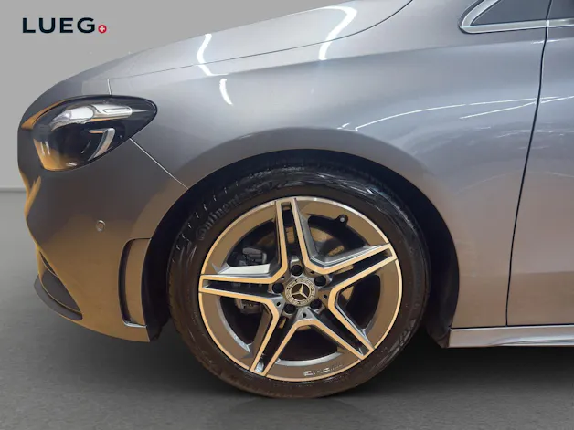 Mercedes-Benz B 200 - AMG / Rückfahrkamera / AHK / Sitzkomfort-Paket