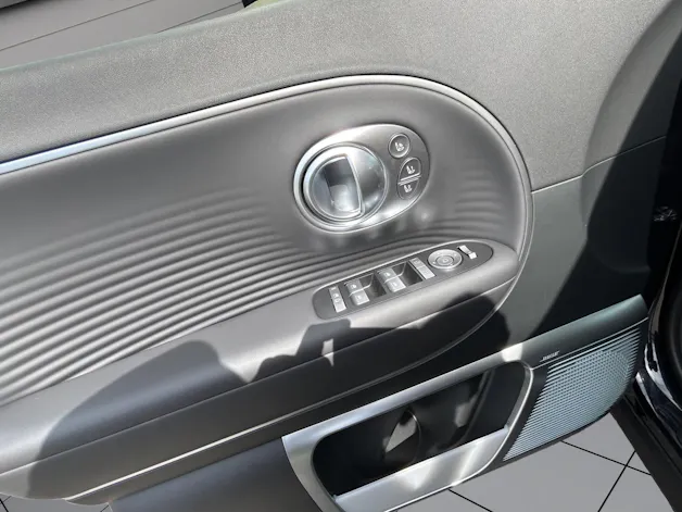 Hyundai Ioniq 9 110kWh Vertex 4WD