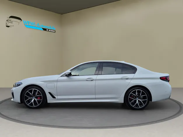 BMW 545e xDrive Pure M Sport Steptronic