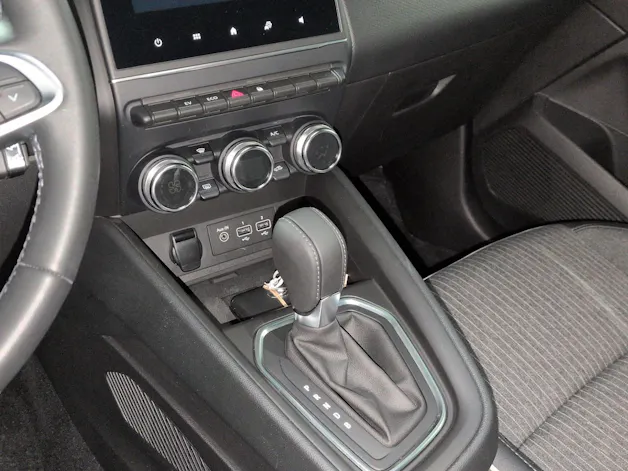 Renault Clio 1.6 E-Tech Intens