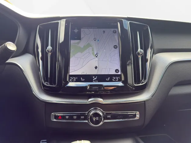 Volvo XC60 T8 eAWD R-Design Geartronic