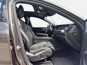 Volvo XC60 T8 eAWD R-Design Geartronic