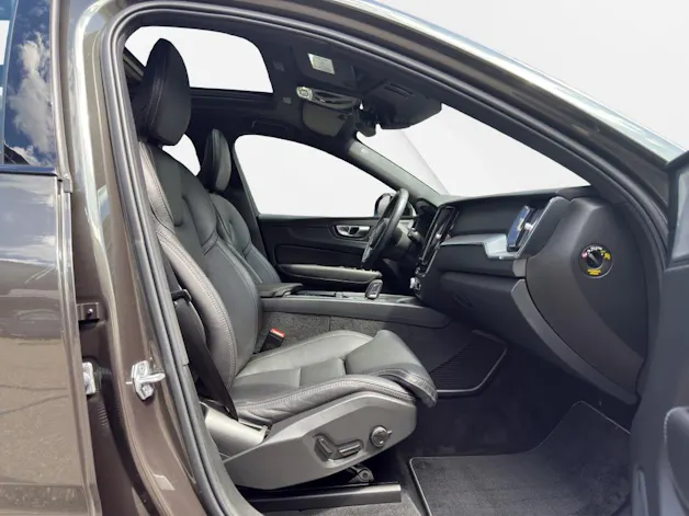 Volvo XC60 T8 eAWD R-Design Geartronic