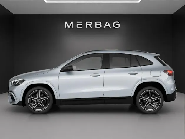 Mercedes-Benz GLA 200 7G-DCT