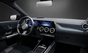 Mercedes-Benz EQA 350 66,5 kWh 4Matic Swiss Star