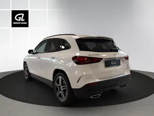 Mercedes-Benz GLA 220 4Matic 8G-DCT