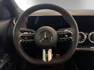 Mercedes-Benz GLA 220 4Matic 8G-DCT