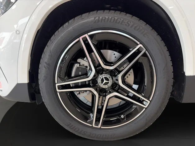 Mercedes-Benz GLA 220 4Matic 8G-DCT