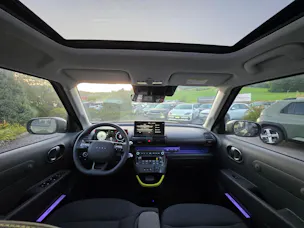HYUNDAI Inster 49kWh Vertex Cross