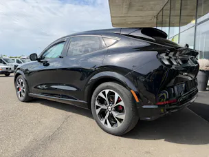 Ford Mustang MACH-E Premium AWD 88 kWh