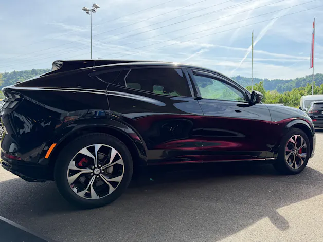 Ford Mustang MACH-E Premium AWD 88 kWh