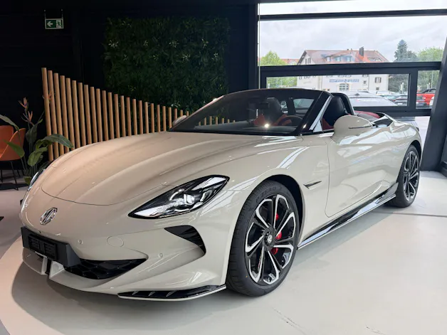 MG Cyberster 77kWh 4WD