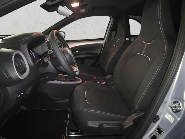 Toyota Aygo X 1.5 VVT-i HSD Trend