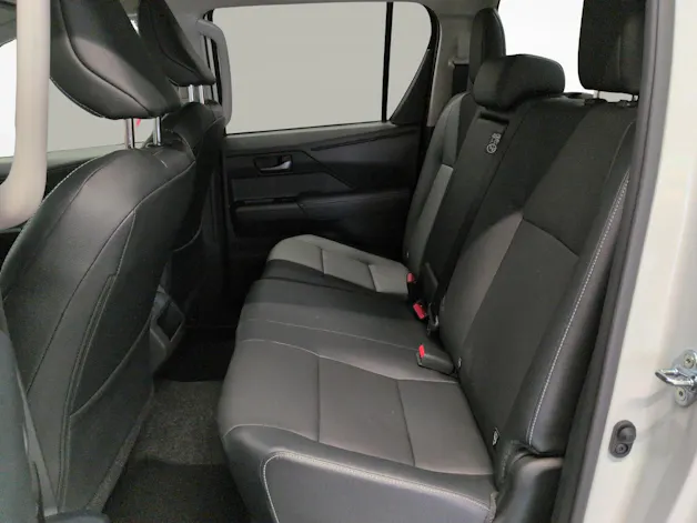 Toyota Hilux Double Cab.-Pick-up 2.8 D-4D MHEV 204 Style