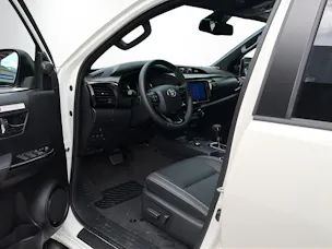Toyota Hilux Double Cab.-Pick-up 2.8 D-4D MHEV 204 Invincible