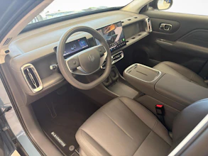 https://vehicle.imgix.net/4302482/192b4c50-e1bd-4a1a-a332-1cb37e703b9e.jpg