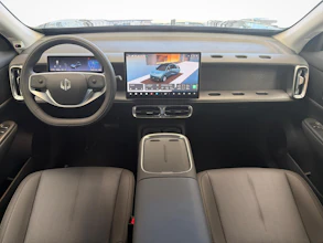 https://vehicle.imgix.net/4302482/ac2b1d4c-0357-42ca-b4f8-cbb4fe04bd7c.jpg