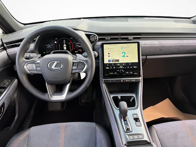 Lexus LBX 1.5 Hybrid Cool AWD