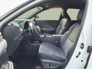 https://vehicle.imgix.net/4302524/4d5cda4f-89ab-4d08-ac9f-5863964ced99.jpg