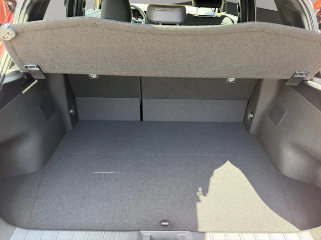 Lexus LBX 1.5 Hybrid Cool AWD
