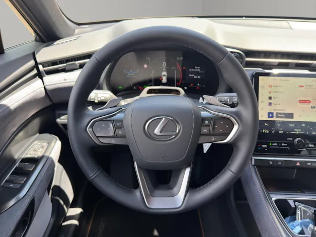 Lexus LBX 1.5 Hybrid Cool AWD