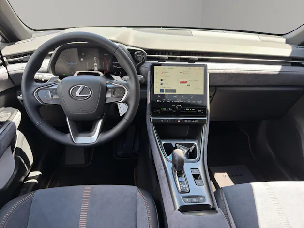 Lexus LBX 1.5 Hybrid Cool AWD