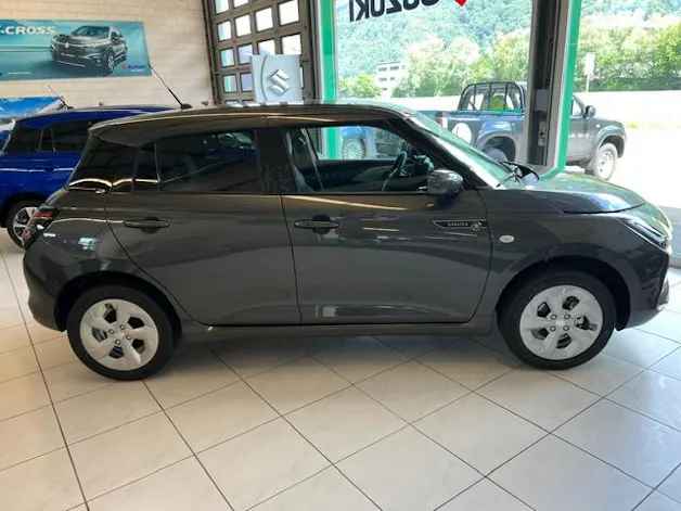 Suzuki Swift 1.2 Sakura Hybrid 4x4